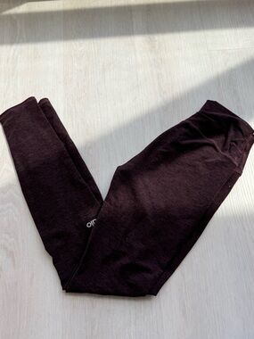 ALO Yoga Deep Maroon Heathered Oxblood Highlight Leggings